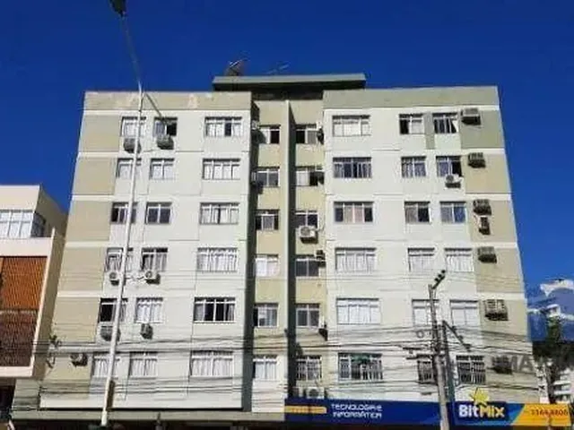 Imagem 1: Apartamento com 2 Dormitórios para Alugar, 62 M² por R$ 2.414,67/Mês - Centro