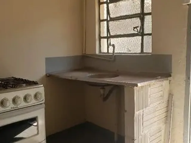 Imagem: Quarto no Centro, Semi-Mobiliado, Livre
