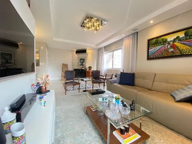 Imagem 1: Apartamento para Venda Tem 122 Metros Quadrados com 3 Quartos em Centro - Florianópolis