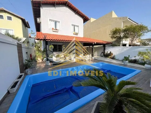 Imagem: Casa Alto Padrão na quadra da praia de
