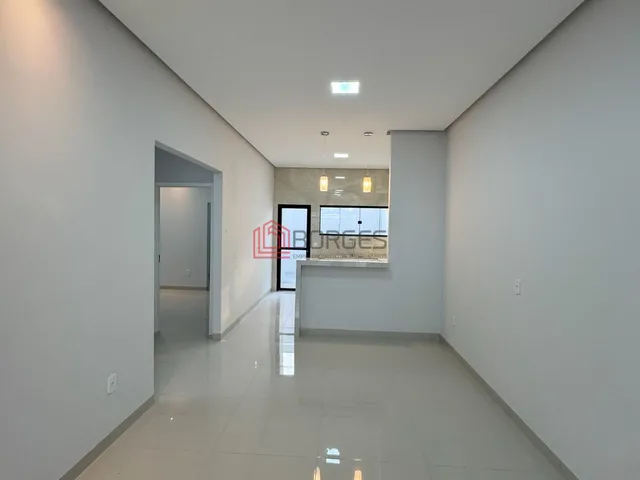 Imagem: Casa Padrão - 3 quartos sendo uma suíte