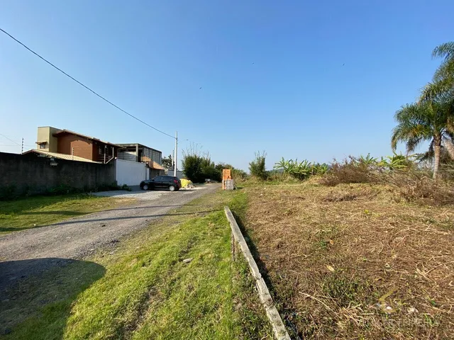Imagem 4: Terreno com 360m2 no Bairro Carianos em Florianópolis