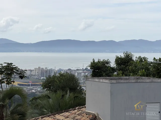 Imagem: Terreno Urbano / Sítio à Venda em Biguaçu/SC