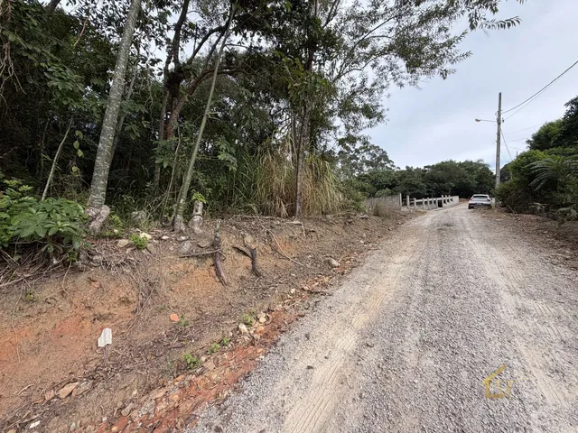 Imagem 5: Terreno Urbano / Sítio à Venda em Biguaçu/SC – Vista para o Mar e Excelente