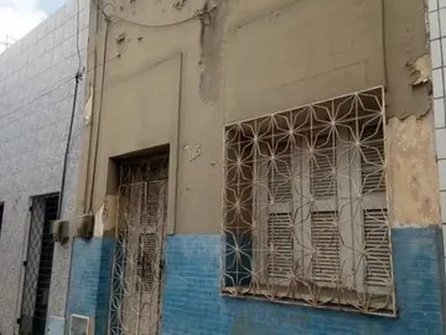 Imagem: Casa com 2 Quartos À Venda, 145M² por