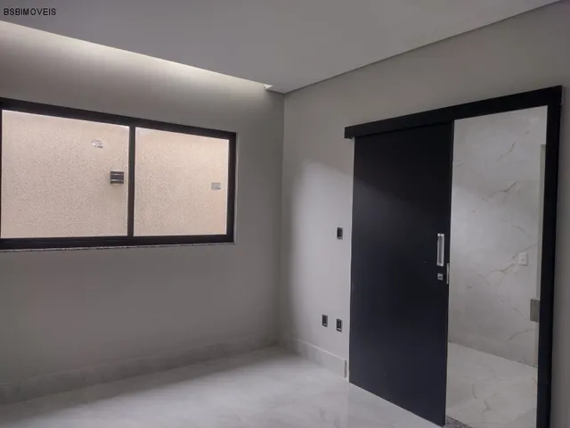 Imagem 7: SHA conjunto 5 chácara 134C , casa com 3 quartos nova e moderna , piscina e churrasqueira