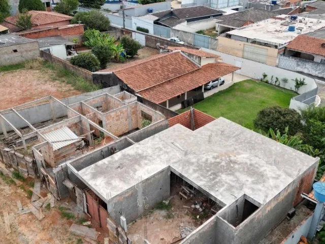 Imagem 2: CONJUNTO 5 ARNIQUEIRAS, DOIS TERRENOS DE 200M² CADA , INICIO DE CONSTRUÇÃO