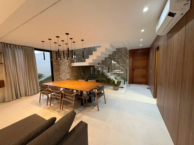 Imagem 13: Casa de alto padrão, nova e mobiliada com 4 suítes e Piscina suspensa em Alphavi
