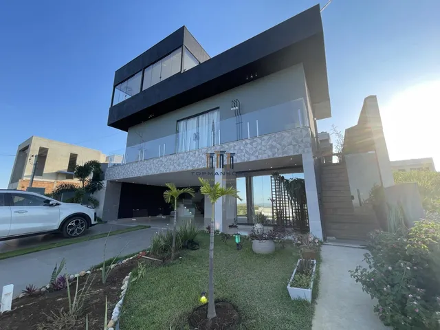 Imagem: Casa com piscina aquecida e sauna 3 suites