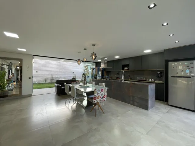 Imagem 13: Casa com piscina aquecida e sauna 3 suites em Condominio Vespasiano