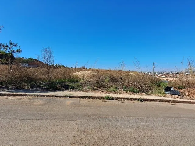 Imagem: Terreno em Coração Eucarístico, Patos