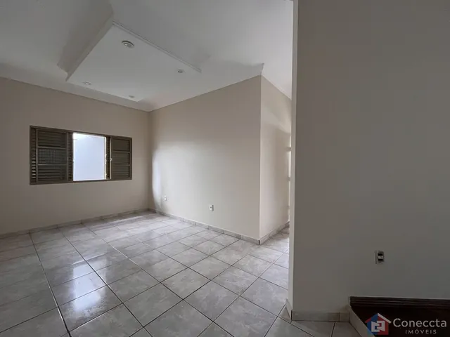 Imagem 16: Casa à Venda no Centro de Patos de Minas – 3 Quartos, Suíte e 330m² de Conforto