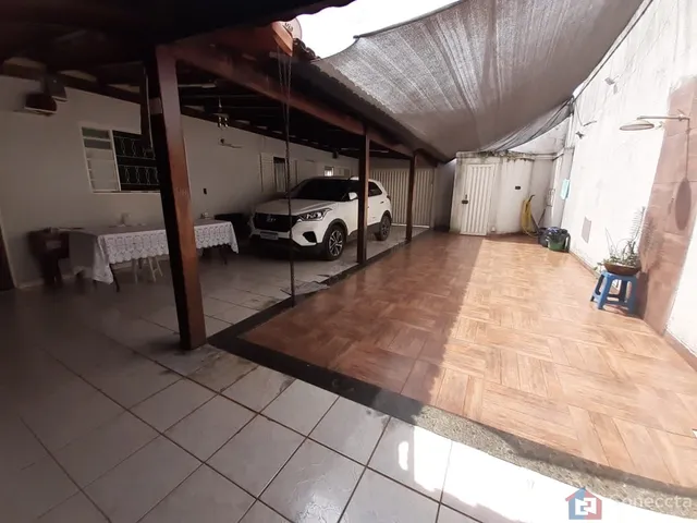 Imagem 4: Casa à Venda no Cristo Redentor – 3 Quartos, 2 Lojas Comerciais e 2 Vagas