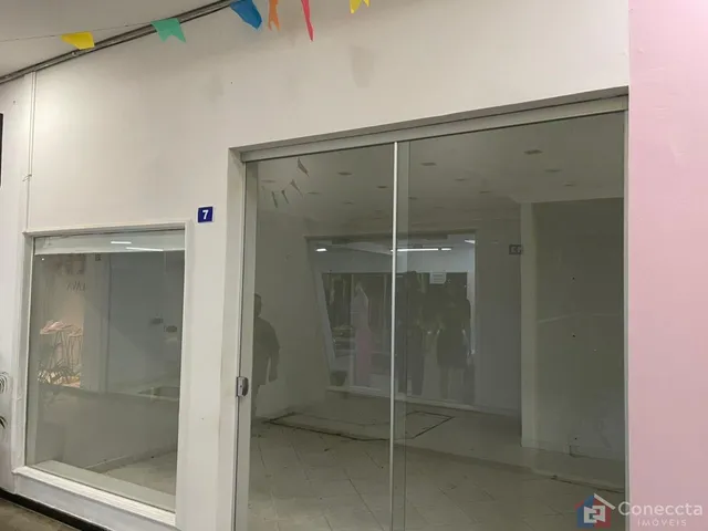 Imagem: Galeria Cristina - Loja Comercial à Venda