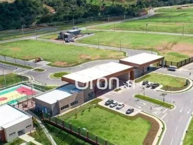 Imagem: A casa em condomínio possui 3 Dormitórios, 3 Suítes, 4