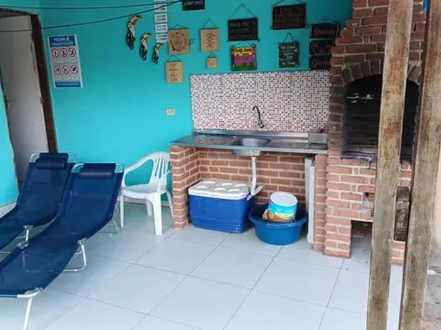 Imagem: A casa possui 4 Dormitórios, 4 Banheiros, 3 Vagas na