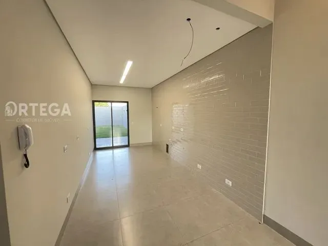 Imagem 2: Casa para Venda com 3 Quartos em Maringá - Pr