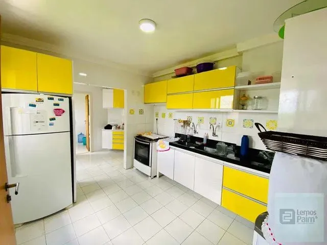 Imagem 13: Vendo Apartamento de 3 Quartos no Góes Calmon - Itabuna - Ba
