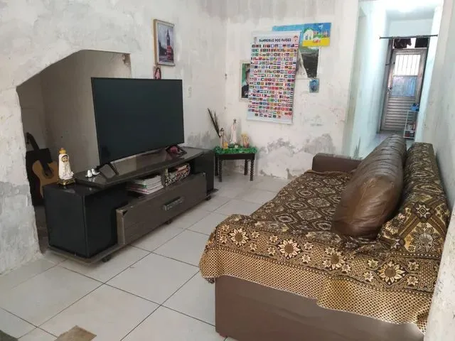 Imagem: Casa Só em Baixo. Bem Localizada