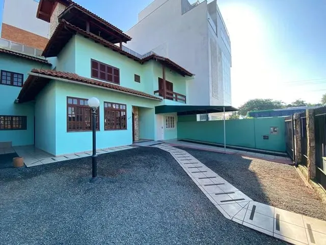 Imagem: Casa, Residencial 3 Dormitorios, 3 Suites
