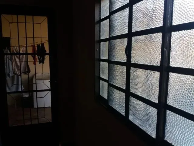 Imagem 2: Quarto com Banheiro
