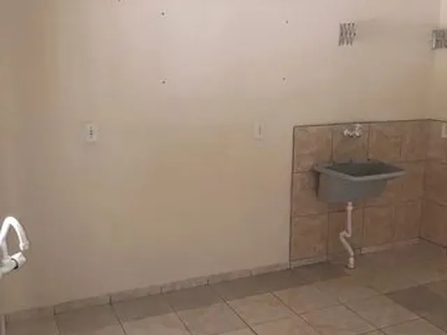 Imagem 3: Kitinet Quarto com acomoda 1 pessoa