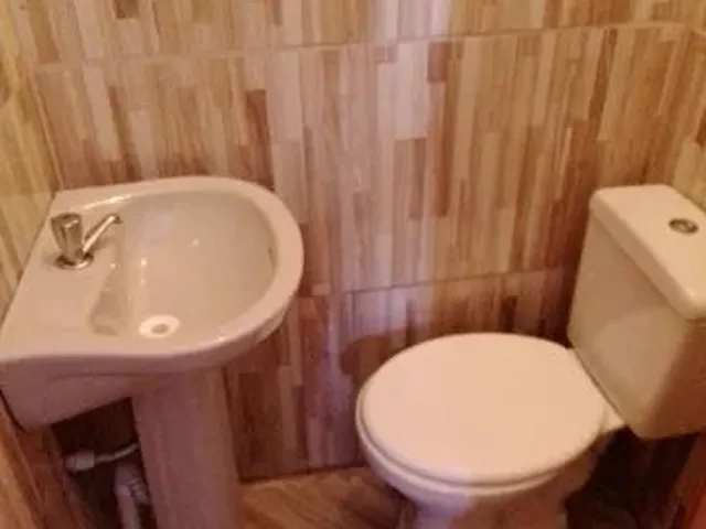 Imagem 4: Aluga-Se Um Quarto C Banheiro 380