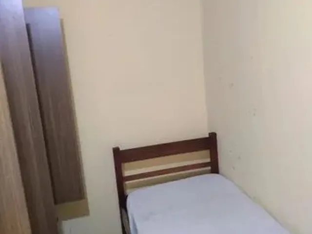Imagem 2: Alugo Aluguel de Quarto Tipo Pensionato Não É Hotel Ou Pensão no Centro de Curitiba