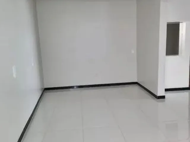 Imagem 4: Casa 4 Dormitórios . Aparecida / Centro