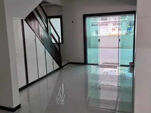 Imagem 8: Casa 4 Dormitórios . Aparecida / Centro