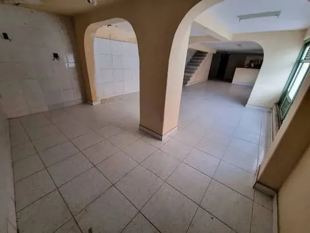 Imagem: Prédio Comercial no Reduto de 600M2, com