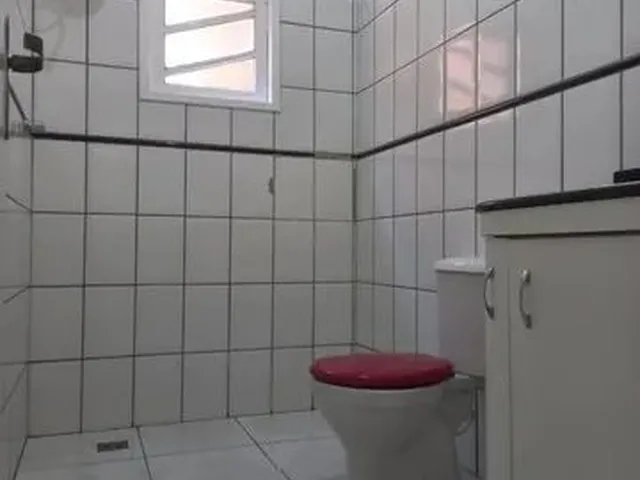 Imagem 4: Alugo Casa,3 Quartos,Com Quintal. Morada de Laranjeiras,Na Rua da Escola