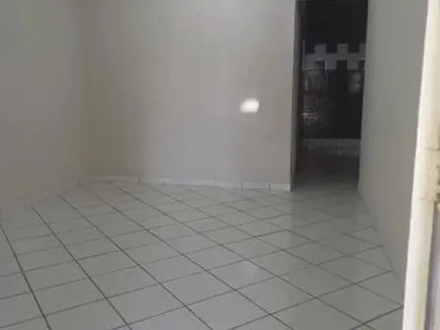 Imagem 3: Alugo Casa,3 Quartos,Com Quintal. Morada de Laranjeiras,Na Rua da Escola