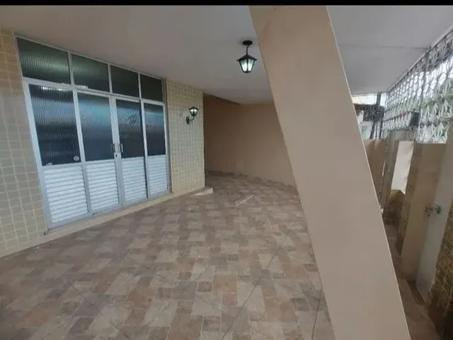 Imagem 7: Alugo Ampla Casa com 5 Dormitórios Próximo Terminal da Constantino Nery