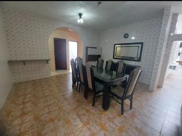 Imagem 5: Alugo Ampla Casa com 5 Dormitórios Próximo Terminal da Constantino Nery