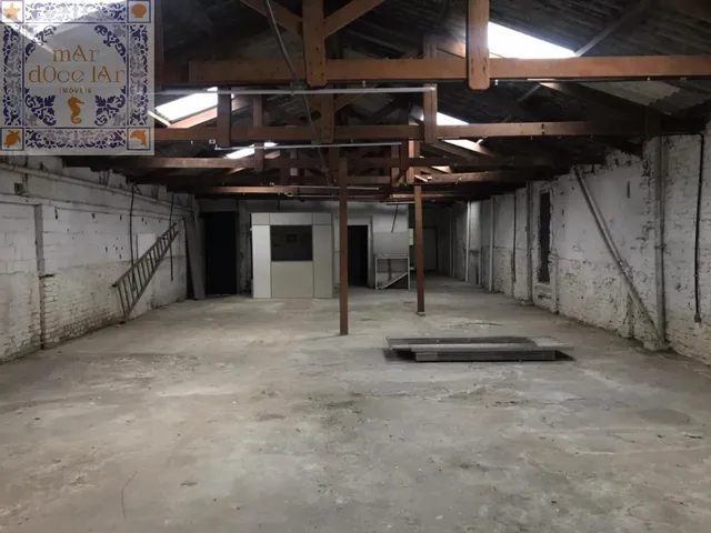 Imagem 3: Galpão Comercial de Alto Padrão à Venda ou Locação em Santos-SP - Bairro Paquetá