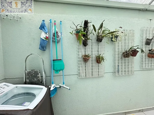 Imagem 4: Venda Casa Campo Grande Santos Sp - Mar Doce Lar Triplex, com 3 Dormitórios e Quintal com Churrasqueira!