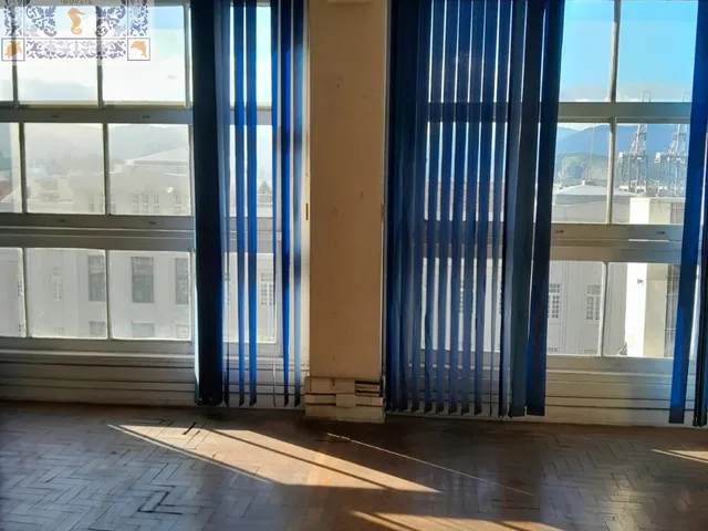 Imagem: Sala Comercial À Venda no Centro de Santos-Sp