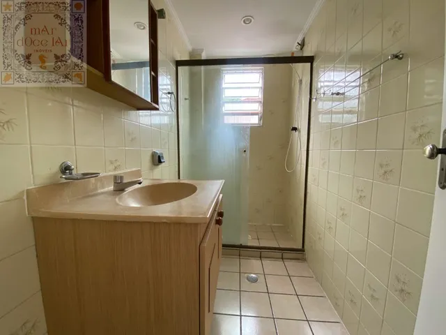Imagem 11: Apartamento bem localizado e com garagem fechada em prédio baixo, além de estar a