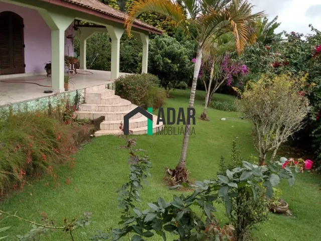 Imagem: A casa em condomínio possui 3 Dormitórios, 3 Suítes, 4