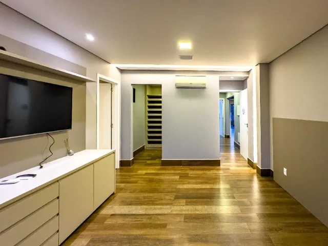 Imagem 6: RUA 5 VICENTE PIRES 5 QUARTOS MOBILIADA CONDOMINIO COM ARMARIOS PERMUTA ESTRUTURAL