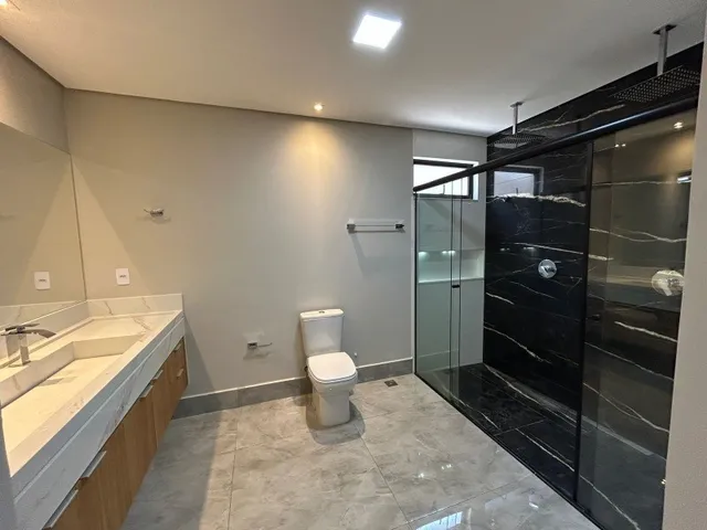 Imagem 3: Sofisticada casa com 04 suítes na Rua 12 em Vicente Pires !