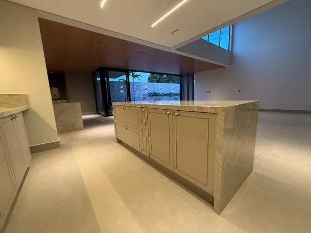 Imagem 1: Vende-se Mansão em Condomínio, Arniqueiras DF