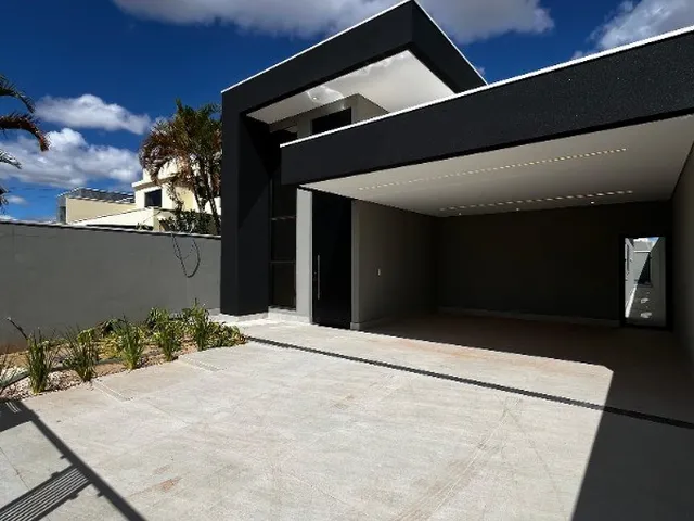 Imagem: Casa de Alto padrão em Condomínio à Venda