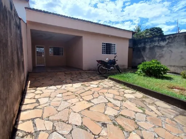 Imagem: Casa térrea com 03 quartos na Rua 04 em