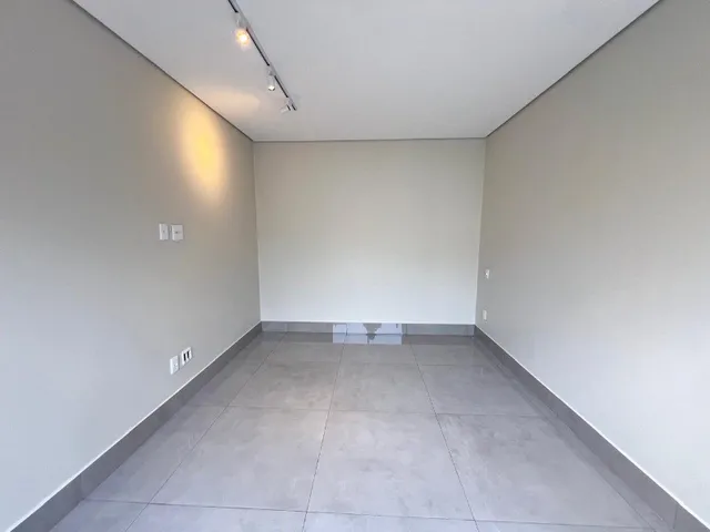 Imagem 1: Casa Moderna, Dentro de Condomínio , 3 Suítes , Piscina , Espaço Gourmet