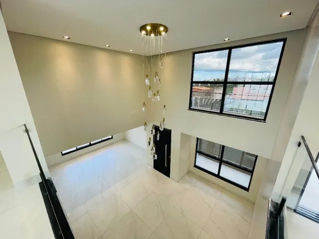 Imagem 2: Casa Moderna , 4 Suítes , 2 Andares , Lazer Completo , Fora de Condomínio na Rua 02 do