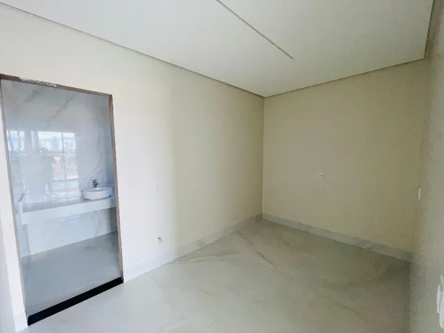 Imagem 10: Casa Moderna , 4 Suítes , 2 Andares , Lazer Completo , Fora de Condomínio na Rua 02 do