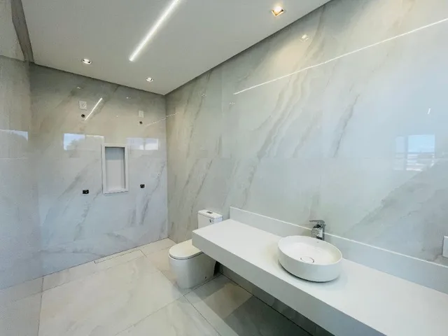 Imagem 7: Casa Moderna , 4 Suítes , 2 Andares , Lazer Completo , Fora de Condomínio na Rua 02 do