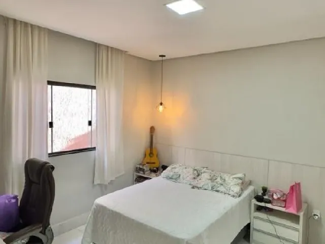 Imagem 1: Casa Moderna, Dentro de Condomínio, 3 Suítes, Lazer Completo, Lote de 400m² na Rua 04